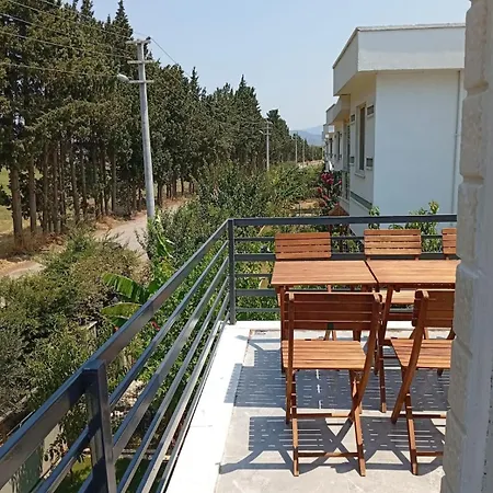 Ida Life Detached With Pool Casa vacanze *