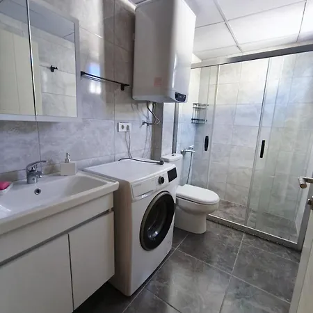 Ida Life Detached With Pool