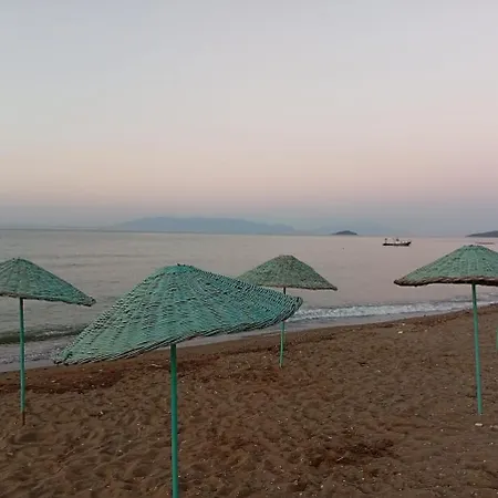 Ida Life Detached With Pool 펜션 세페리히사르