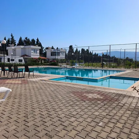 펜션 Ida Life Detached With Pool *